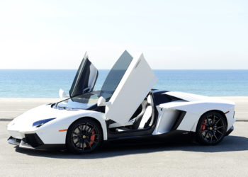 Lamborghini Aventador LP 700