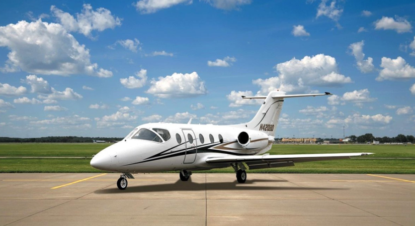 Hawker 400XP